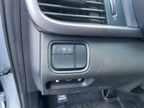 Used 2017 Kia Optima LX image 24