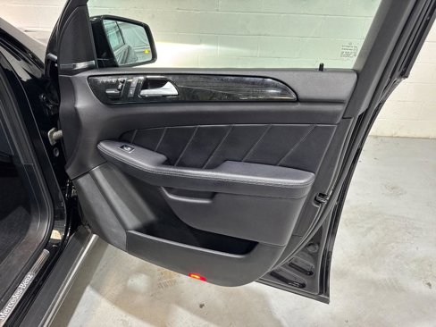 Used 2016 Mercedes-Benz GL 450 4MATIC image 53