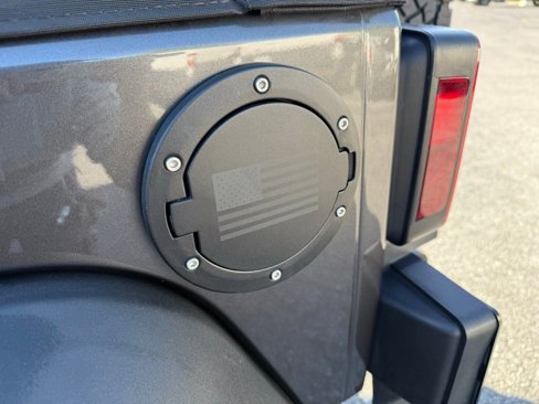 Used 2017 Jeep Wrangler Unlimited Sport w/ Connectivity Group image 10