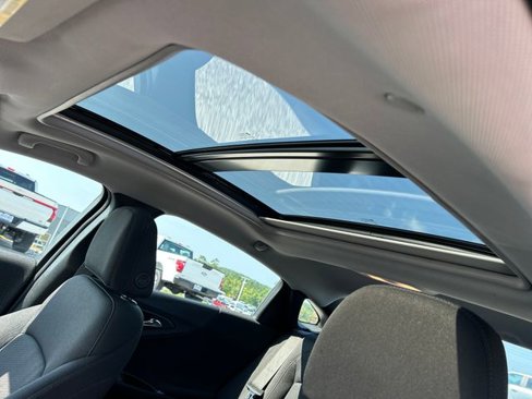 Used 2024 Chevrolet Malibu LT image 30