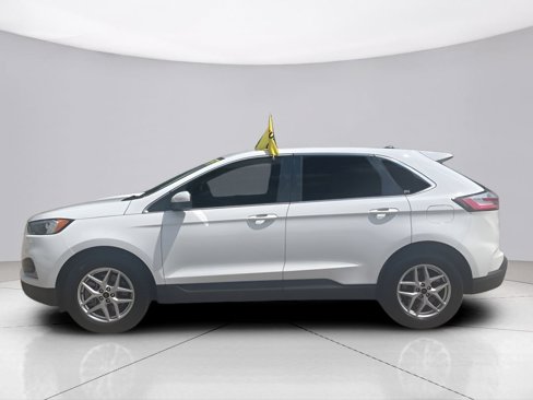 Used 2024 Ford Edge SEL image 10