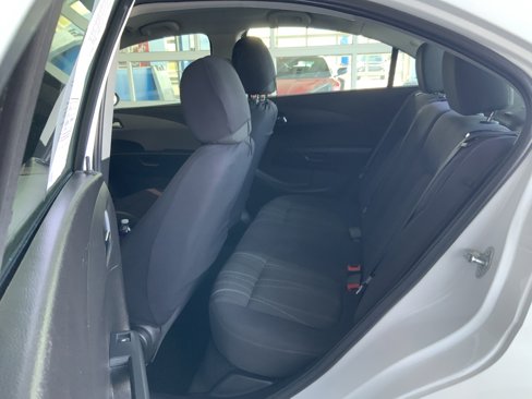 Used 2015 Chevrolet Sonic LT image 16