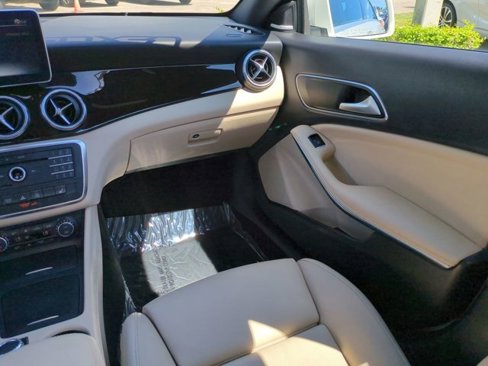 Used 2016 Mercedes-Benz CLA 250 4MATIC image 15