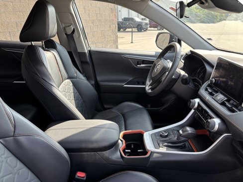 Used 2024 Toyota RAV4 Adventure image 22