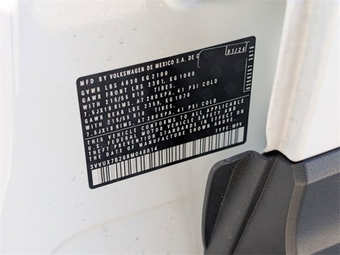 Certified 2024 Volkswagen Taos SE image 18