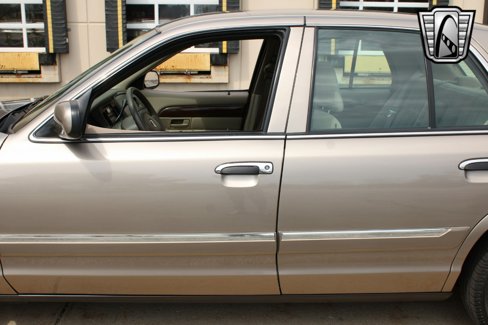 Used 2004 Mercury Grand Marquis GS image 8