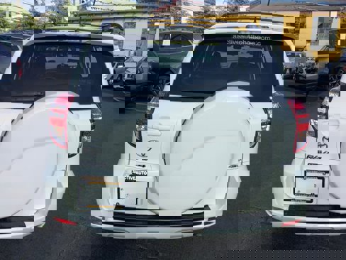 Used 2011 Toyota RAV4 4WD image 6