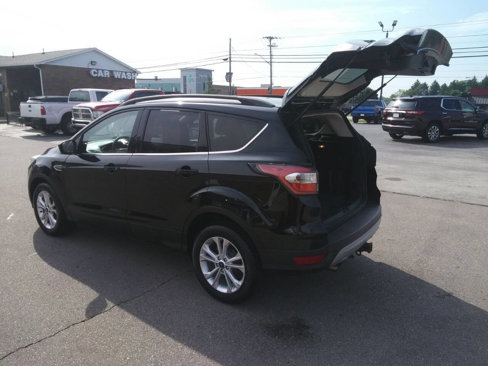 Used 2017 Ford Escape SE w/ Equipment Group 201A image 10