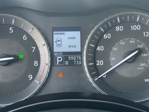 Used 2013 INFINITI M35 w/ Premium Pkg image 22
