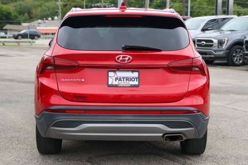 Used 2021 Hyundai Santa Fe SE image 4