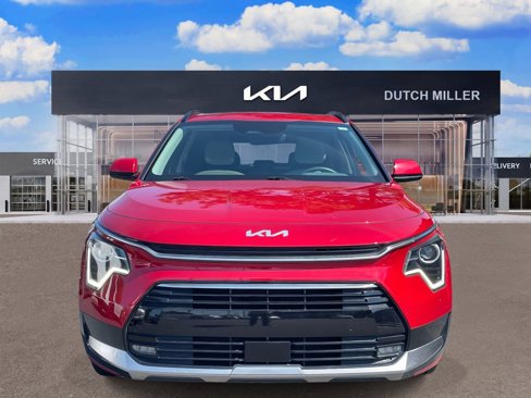 Certified 2023 Kia Niro EX Touring image 2