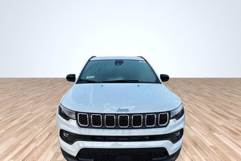 New 2025 Jeep Compass Latitude image 2