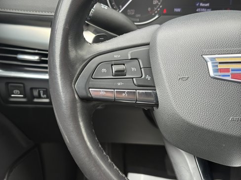 Certified 2023 Cadillac XT4 Premium Luxury image 16