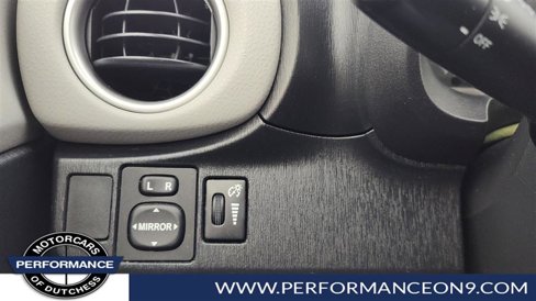 Used 2012 Toyota Yaris LE image 17