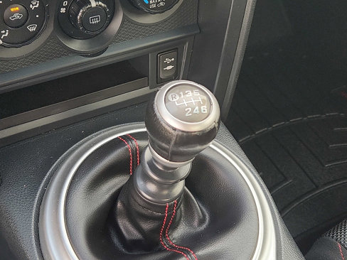 Used 2016 Subaru BRZ Premium image 14