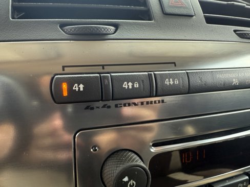 Used 2009 HUMMER H3 image 30