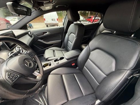 Used 2016 Mercedes-Benz GLA 250 4MATIC image 13