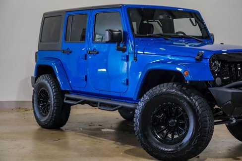 Used 2016 Jeep Wrangler Unlimited Sahara image 25