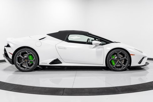 Used 2022 Lamborghini Huracan EVO image 39