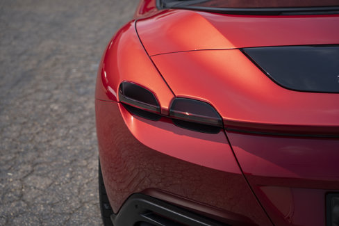 Used 2024 Ferrari Roma Spider image 21