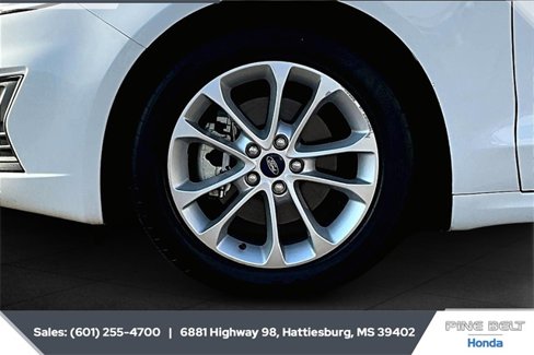 Used 2019 Ford Fusion SE image 7