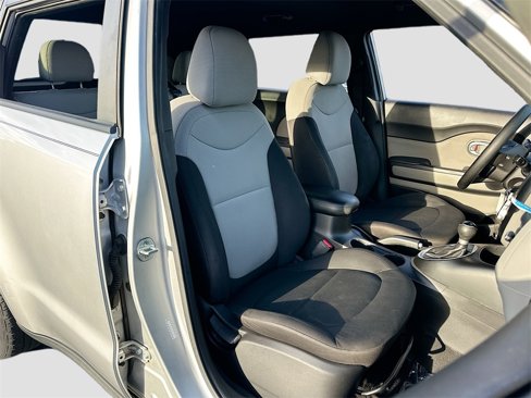 Certified 2017 Kia Soul image 23