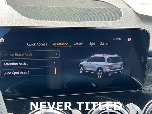 Used 2023 Mercedes-Benz GLB 250 image 25
