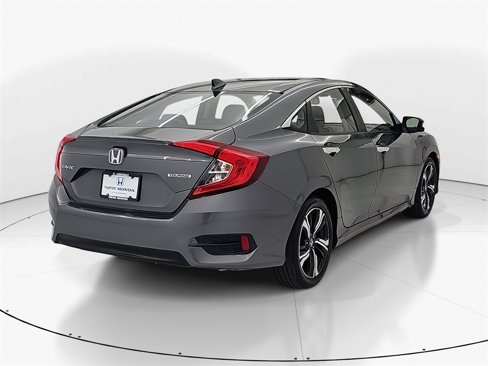 Used 2018 Honda Civic Touring image 6