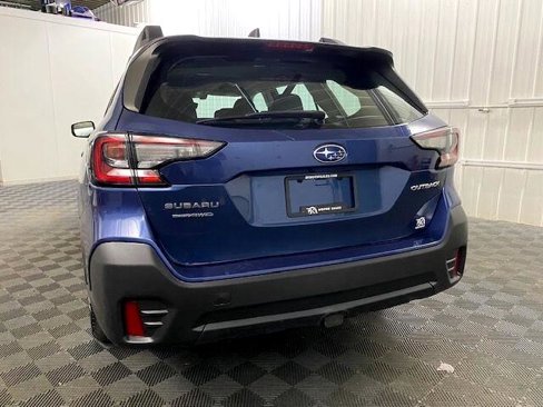 Used 2022 Subaru Outback 2.5i image 4