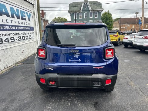 Used 2016 Jeep Renegade Trailhawk image 6