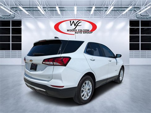 Used 2024 Chevrolet Equinox LT image 3