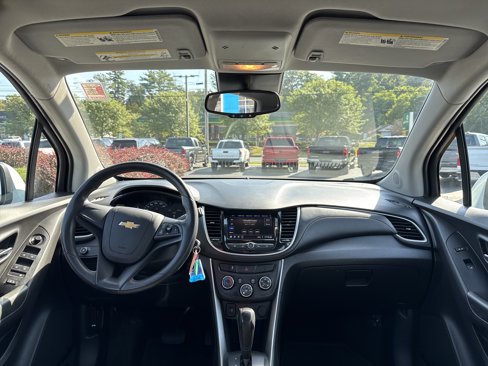 Used 2021 Chevrolet Trax LS image 12