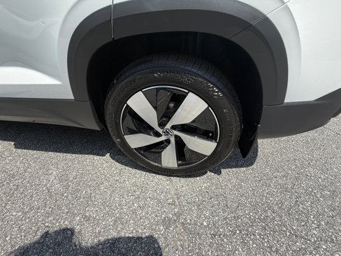 New 2025 Volkswagen Taos S image 22