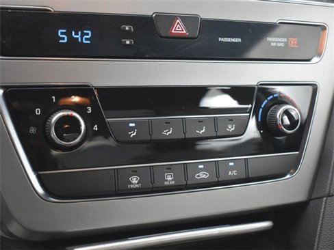 Used 2015 Hyundai Sonata SE image 14