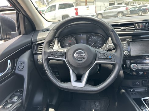 Used 2022 Nissan Rogue Sport SL w/ Premium Package image 23