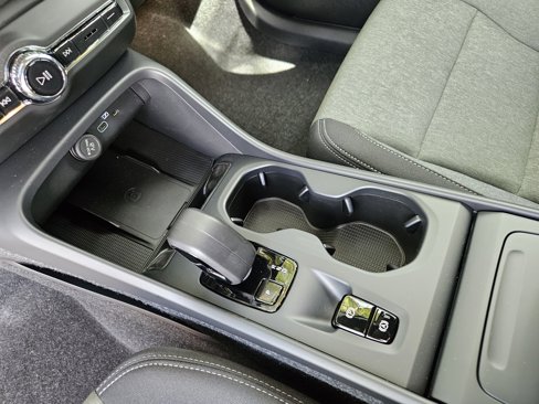 New 2026 Volvo XC40 B5 Core image 29