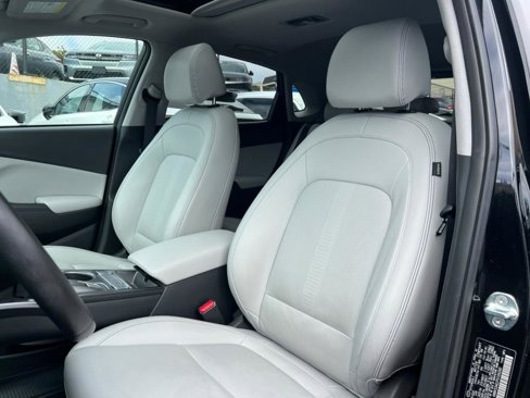 Used 2023 Hyundai Kona Limited w/ Cargo Package image 20