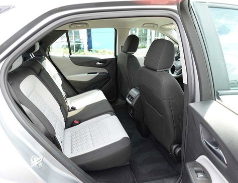 Used 2023 Chevrolet Equinox LS image 24