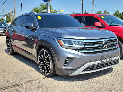 Used 2022 Volkswagen Atlas Cross Sport SE image 4