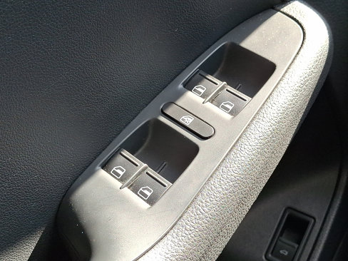Used 2013 Volkswagen Jetta S image 23