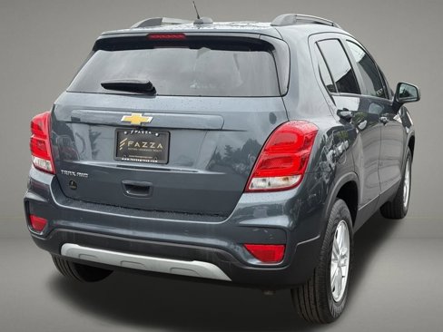 Used 2022 Chevrolet Trax LT w/ Premium Seat Package image 5