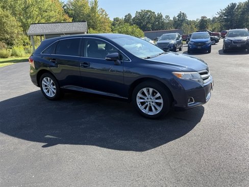 Used 2015 Toyota Venza LE image 4