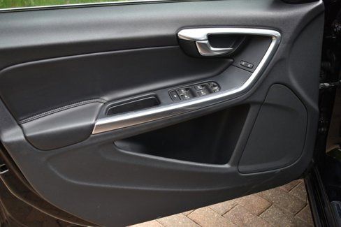 Used 2016 Volvo V60 T5 Premier image 27
