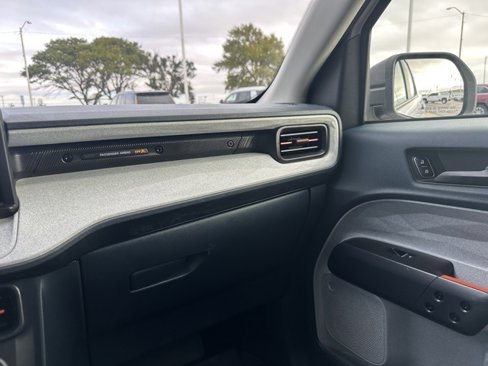 Used 2022 Ford Maverick XLT image 25
