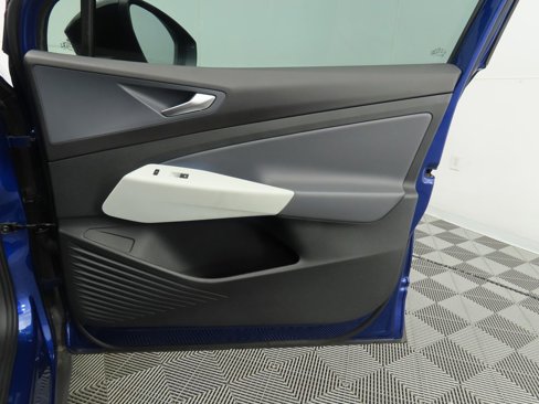 Used 2021 Volkswagen ID.4 1st Edition image 26