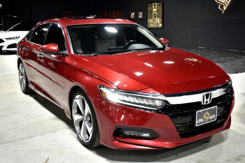 Used 2018 Honda Accord Touring image 4