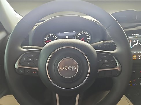 Used 2022 Jeep Renegade Latitude image 31