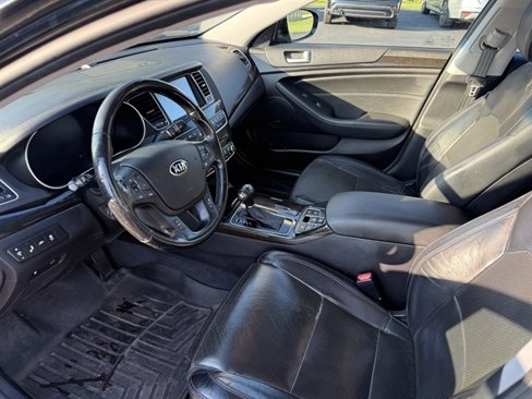 Used 2015 Kia Cadenza Premium w/ Technology Package image 16
