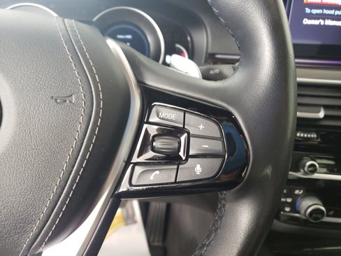 Used 2019 BMW 530i xDrive w/ Luxury Seating Package image 19