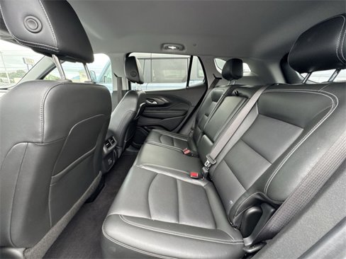 Used 2022 GMC Terrain SLT image 9